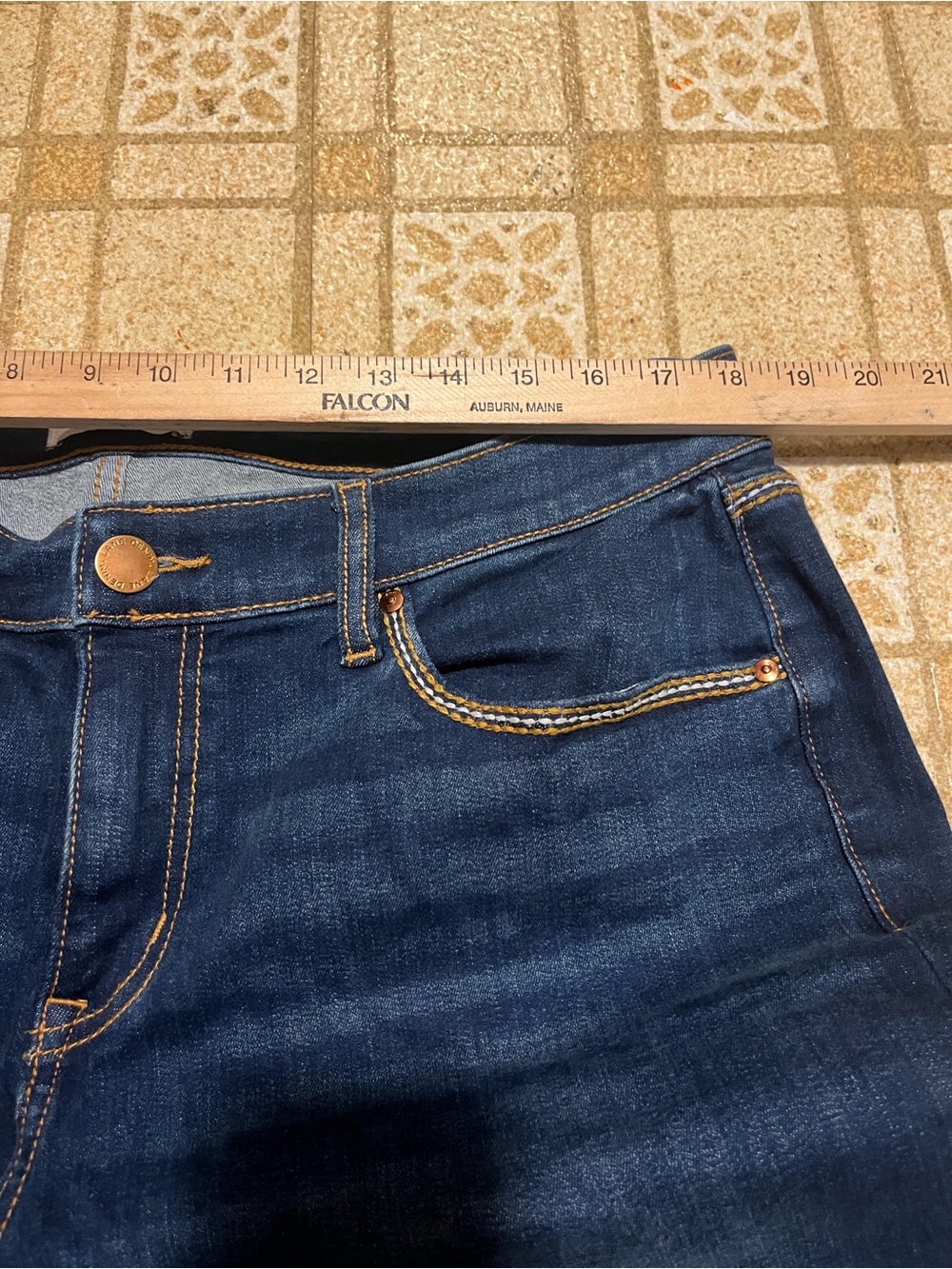 Lane Bryant dark Wash Women’s stretch Bootcut Jeans size 18P fancy stitching - Picture 4 of 11